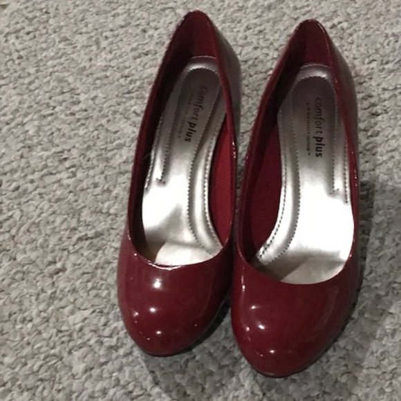 Red Faux Patent Leather Pumps Heels Size 6.5